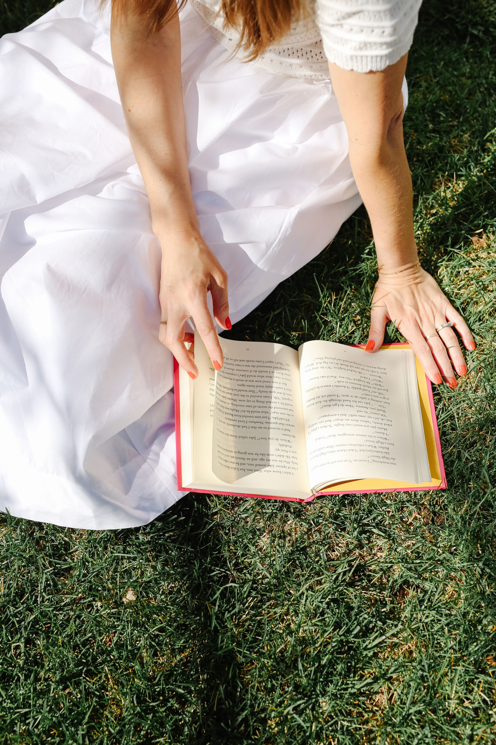 4 books I’m currently reading (+ my team’s favorites!)